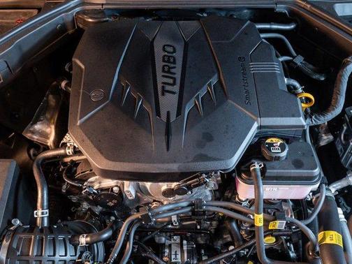 2026 Genesis G70 2.5T Standard