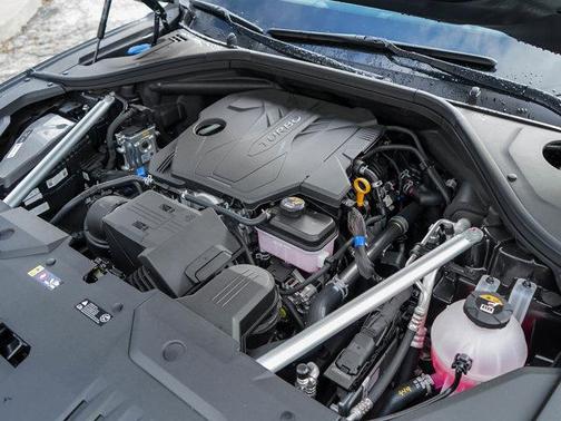 2025 Genesis GV70 2.5T
