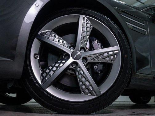 Makalu Gray 2024 Genesis G80 3.5T Sport