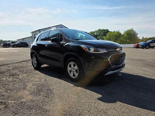 Mosaic Black 2019 Chevrolet Trax LT