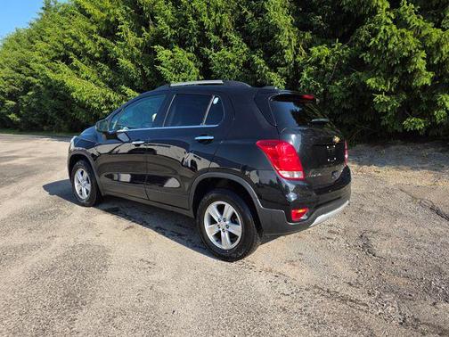 Mosaic Black 2019 Chevrolet Trax LT