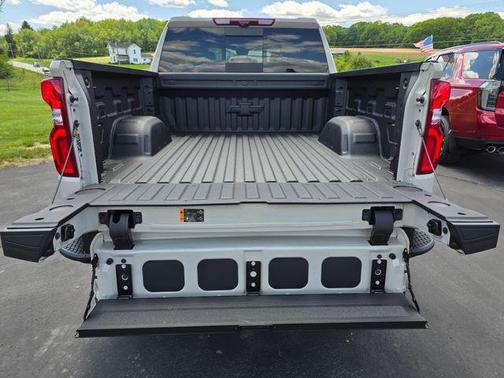 White Sands 2026 Chevrolet Silverado 1500 ZR2