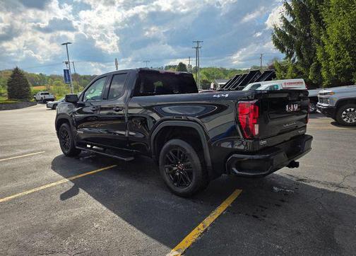 Onyx Black 2022 GMC Sierra 1500 Elevation