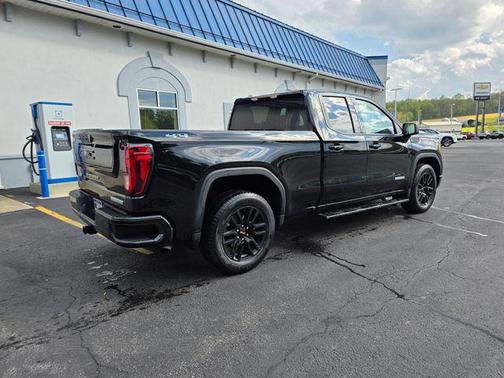 Onyx Black 2022 GMC Sierra 1500 Elevation
