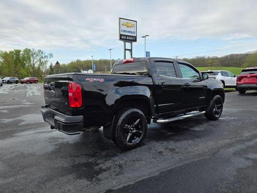 Black 2016 Chevrolet Colorado LT