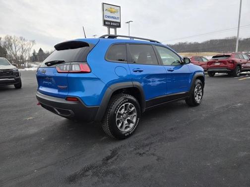 2022 Jeep Cherokee Trailhawk