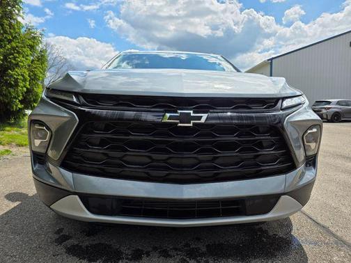 Sterling Gray Metallic 2023 Chevrolet Blazer 2LT