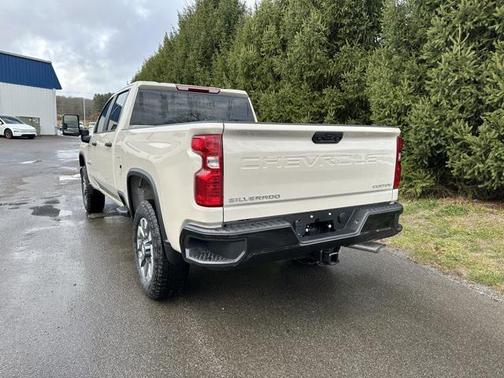 2026 Chevrolet Silverado 2500 Custom