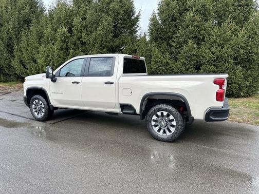 2026 Chevrolet Silverado 2500 Custom