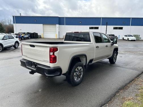 2026 Chevrolet Silverado 2500 Custom