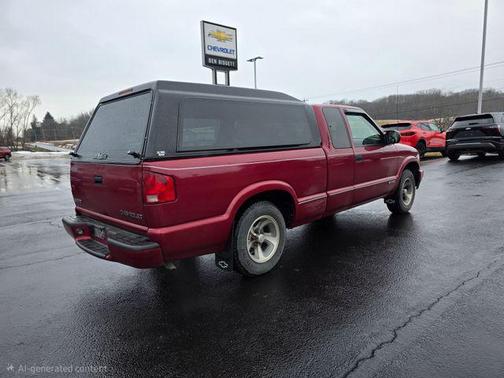 2003 Chevrolet S-10 Base