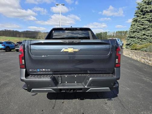 2025 Chevrolet Silverado EV LT