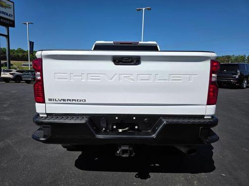 Summit White 2022 Chevrolet Silverado 2500 WT