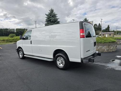 2023 Chevrolet Express 2500 RWD 2500 Regular Wheelbase WT