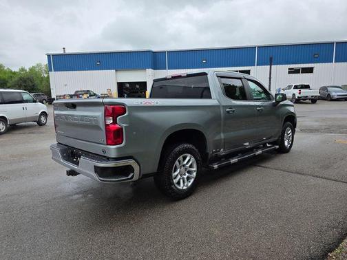 Sterling Gray Metallic 2023 Chevrolet Silverado 1500 LT