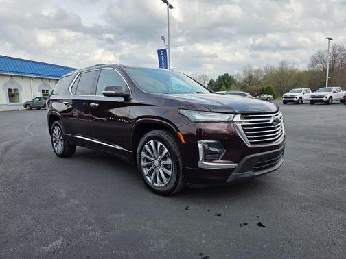 Black Cherry Metallic 2023 Chevrolet Traverse Premier