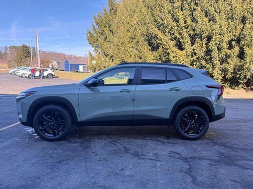 Cacti Green 2026 Chevrolet Trax ACTIV