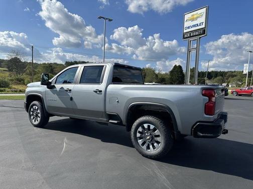 2026 Chevrolet Silverado 2500 Custom