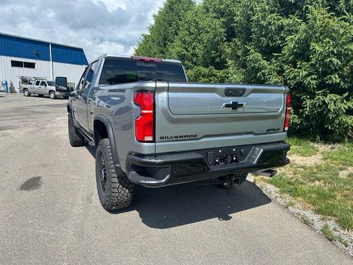 Sterling Gray Metallic 2026 Chevrolet Silverado 2500 ZR2