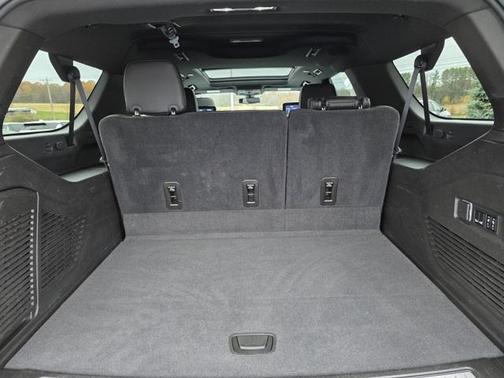 2021 Chevrolet Suburban RST