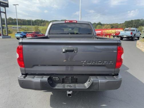 2018 Toyota Tundra SR5