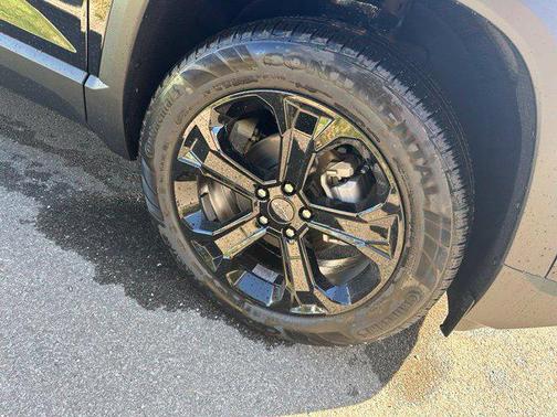 Mosaic Black Metallic 2027 Chevrolet Equinox 1LT