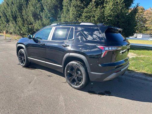 Mosaic Black Metallic 2027 Chevrolet Equinox 1LT