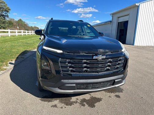 Mosaic Black Metallic 2027 Chevrolet Equinox 1LT