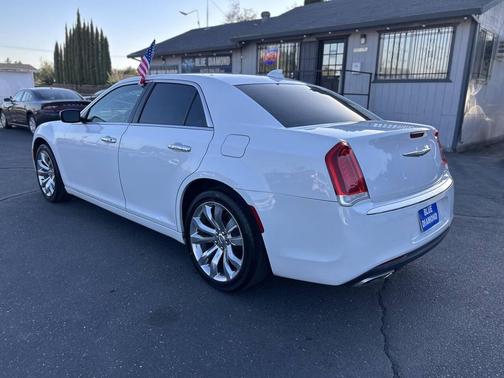 2018 Chrysler 300 Limited