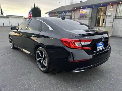 2022 Honda Accord Hybrid Sport