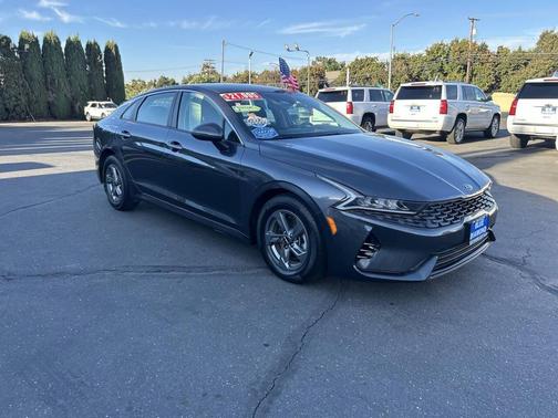 2022 Kia K5 LXS