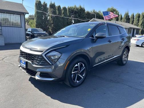 2023 Kia Sportage Hybrid LX