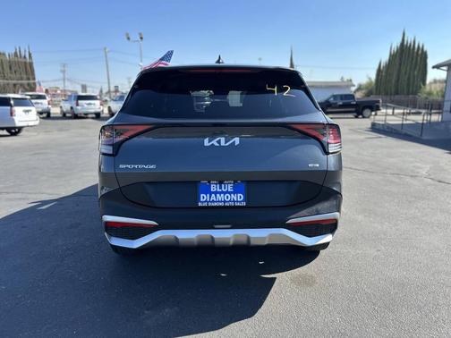 2023 Kia Sportage Hybrid LX
