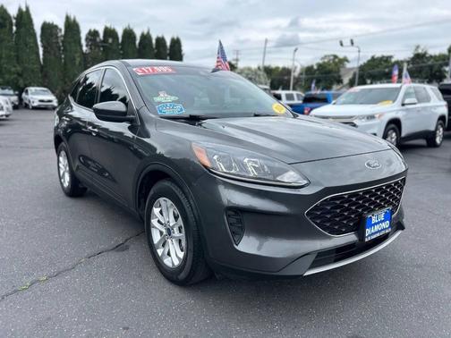 Magnetic Metallic 2020 Ford Escape SE