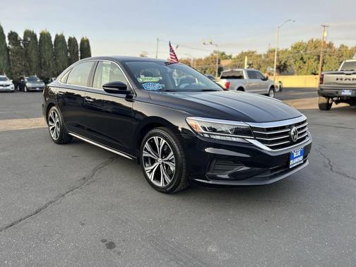 2022 Volkswagen Passat 2.0T SE