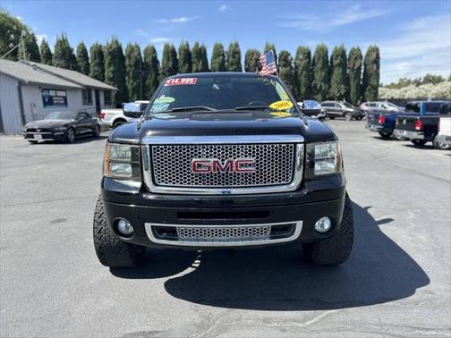 2008 GMC Sierra 1500 Denali Crew Cab