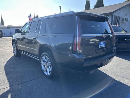 2016 Cadillac Escalade ESV Premium