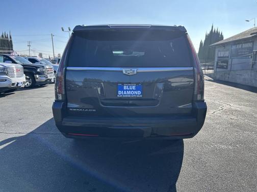 2016 Cadillac Escalade ESV Premium