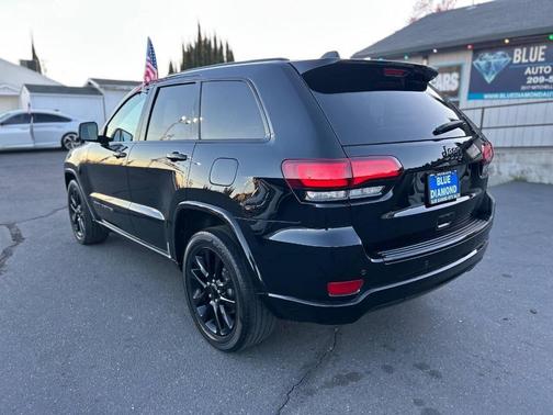 2018 Jeep Grand Cherokee Altitude