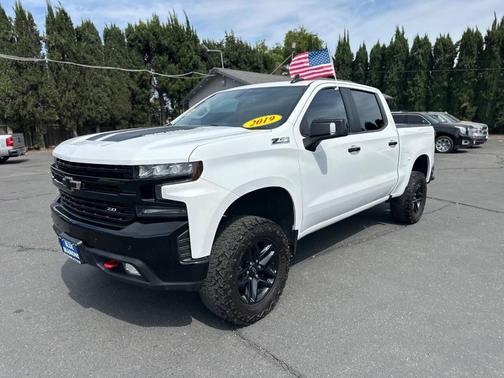 Summit White 2019 Chevrolet Silverado 1500 LT Trail Boss