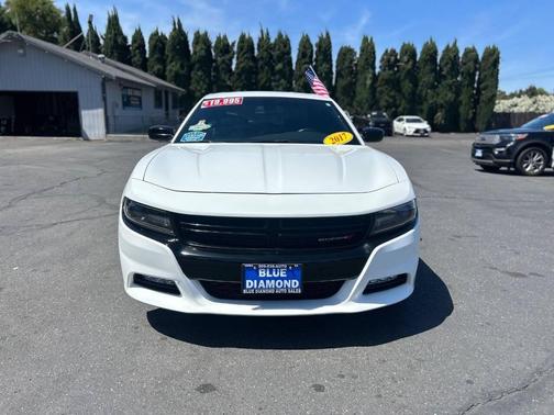 White Knuckle Clearcoat 2017 Dodge Charger R/T