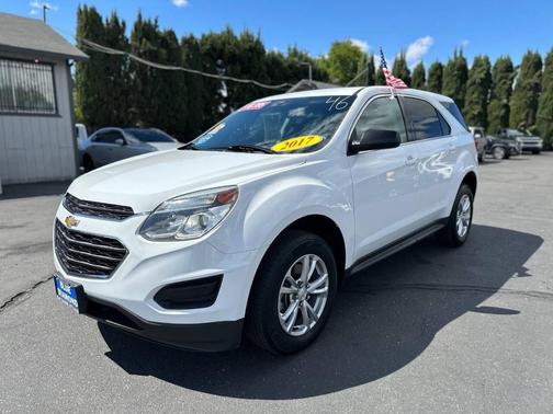 Summit White 2017 Chevrolet Equinox LS