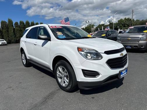 Summit White 2017 Chevrolet Equinox LS