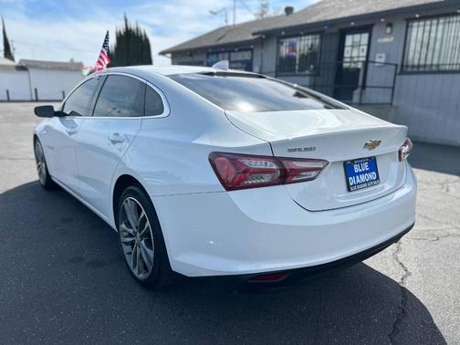 2022 Chevrolet Malibu FWD LT