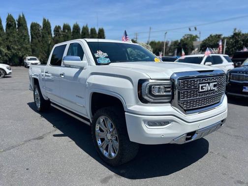 White Frost Tricoat 2018 GMC Sierra 1500 Denali
