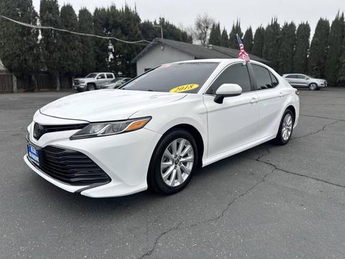 2018 Toyota Camry LE