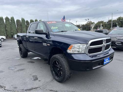 2017 RAM 1500 SLT