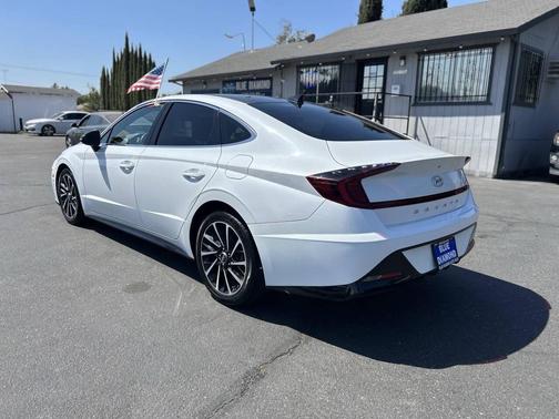 2020 Hyundai SONATA SEL Plus