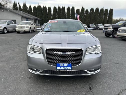 2016 Chrysler 300 S