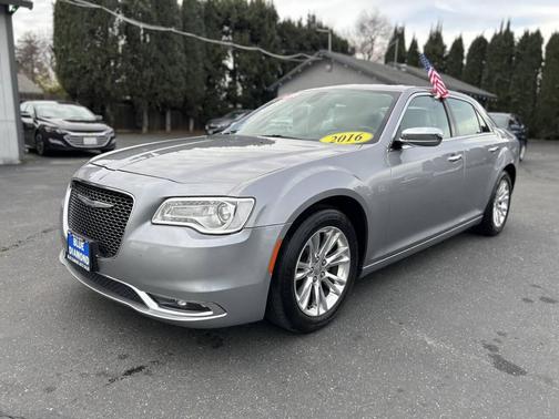 2016 Chrysler 300 S